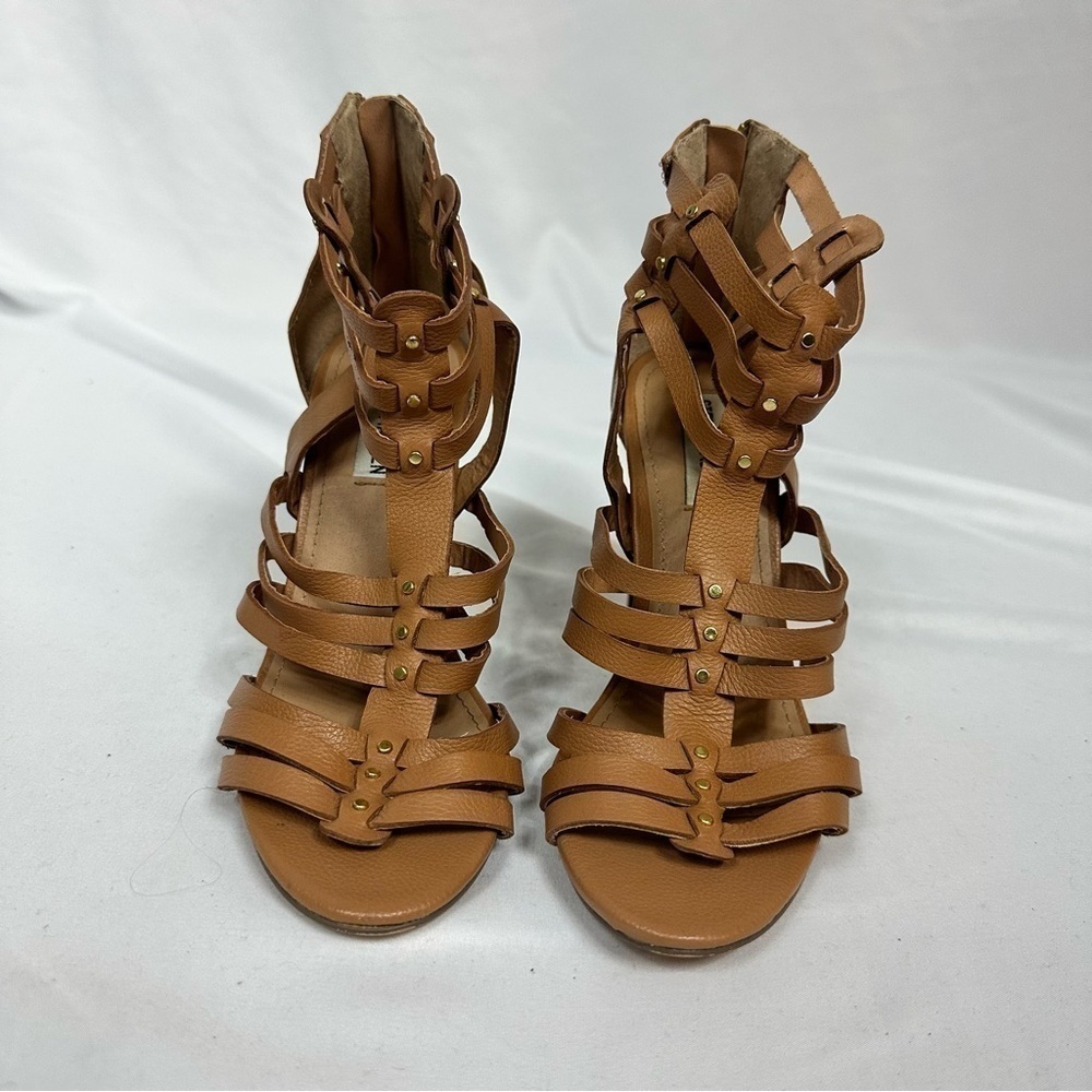 STEVE Madden Tan Heels in Size 7.5M